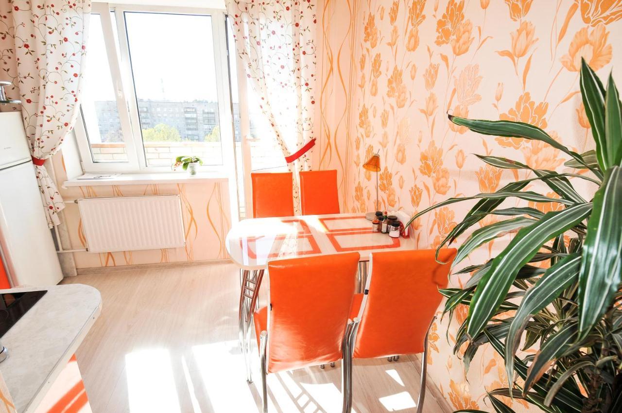 Aelita Apartment С Массажным Креслом Sankt Petersborg Eksteriør billede